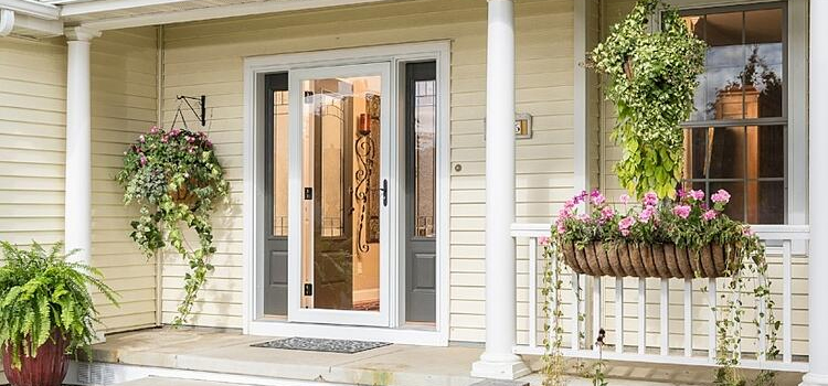 screen door installation in San Leandro