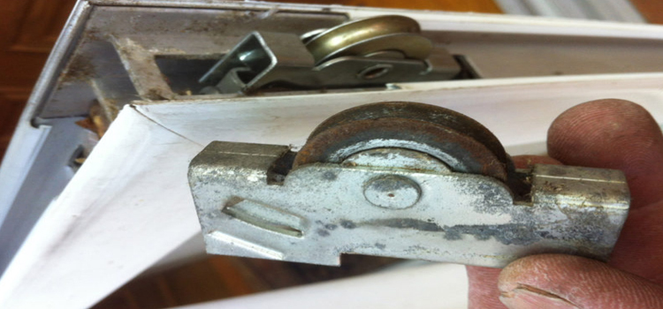 screen door roller repair in San Leandro